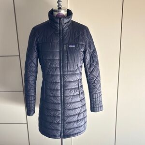Patagonia Women's Dark Gray Quilted Puffer Coat